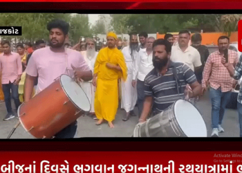 અષાઢી બીજનાં દિવસે ભગવાન જગન્નાથની રથયાત્રામાં ભાગરૂપે આજરોજ રાજકોટ જગન્નાથ મંદિર ખાતે 108 કળશ યાત્રાનો કરવામાં આવ્યો